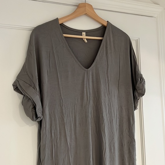 Wishlist Front Slit Short Sleeve Midi Dress - Picture 2 of 5